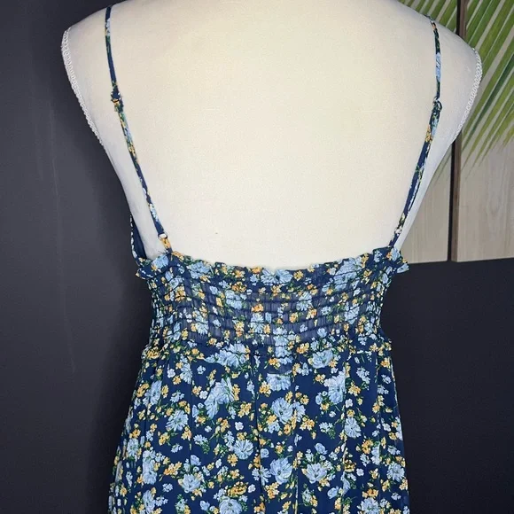 Lush Smocked Cami Floral Print Maxi Dress - Picture 5 of 7